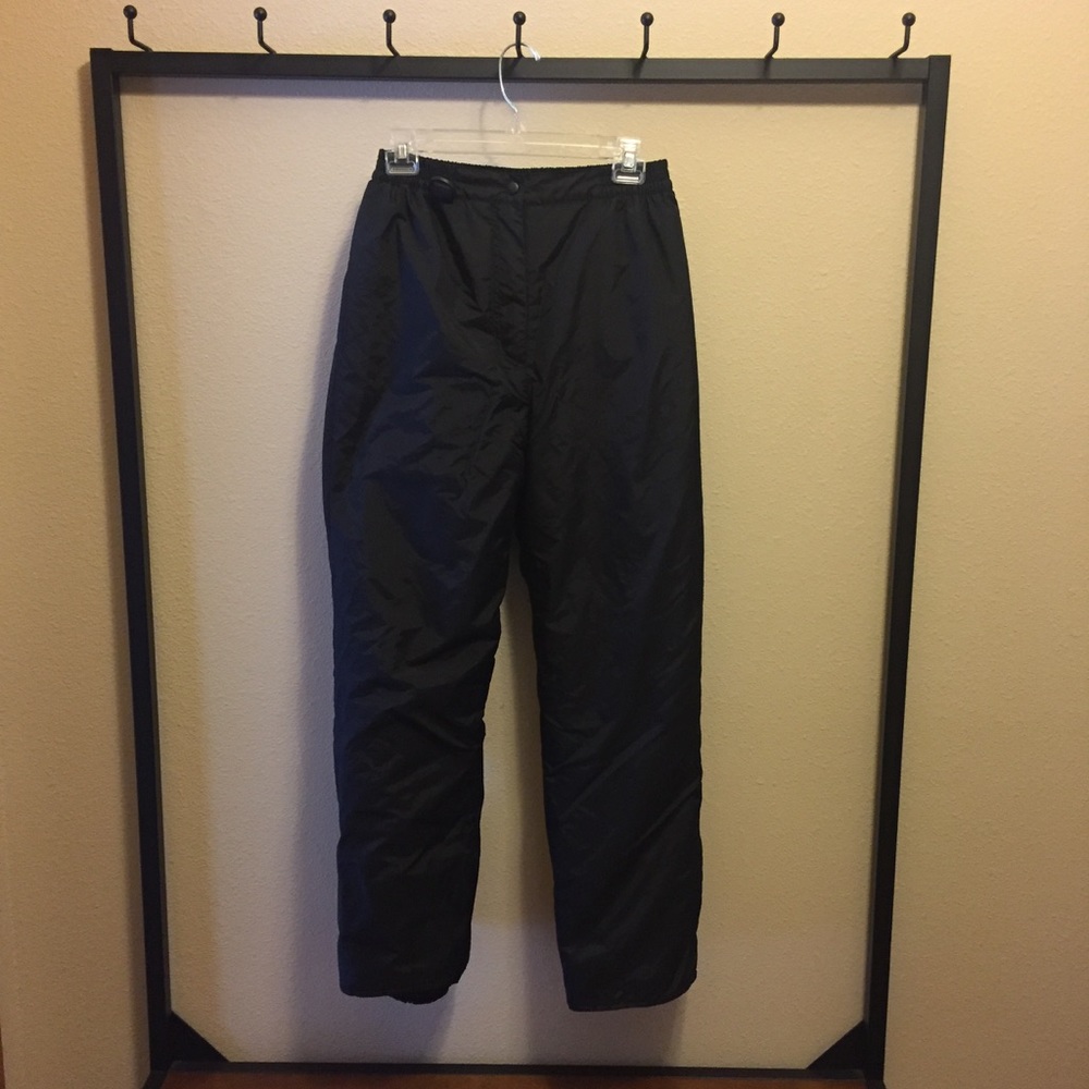 Snowboarding or skiing snow pants